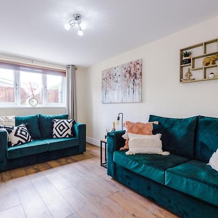 Charming 3-Bed Cottage In Chester, Ideal For Families & Workers, Free Parking - Sleeps 7 Kültér fotó