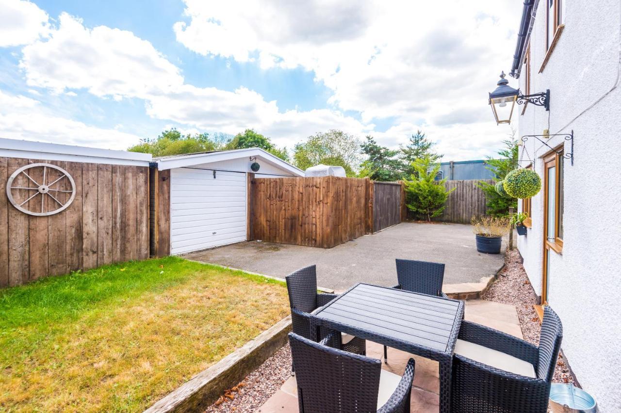Charming 3-Bed Cottage In Chester, Ideal For Families & Workers, Free Parking - Sleeps 7 Kültér fotó